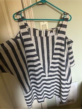 Soft Surroundings Grey and White Striped Cold-Shoulder Blouse, 1x, Plus